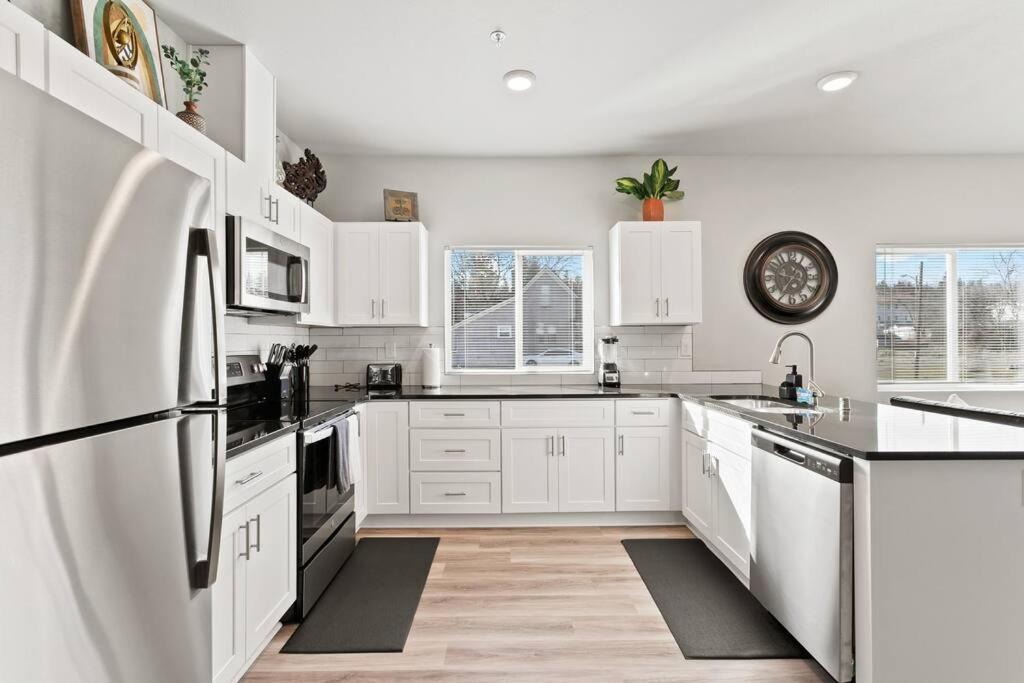 Brand New 2 Bed 2 Bath Near Perry District And Dt Apartment Spokane Exterior photo